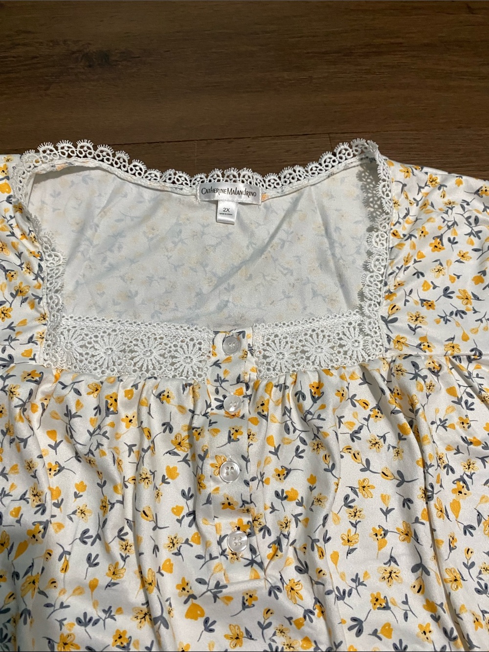 Catherine Malandrino 2-Pc Floral Printed Lounge/Pajama set size 2X - Picture 3 of 7